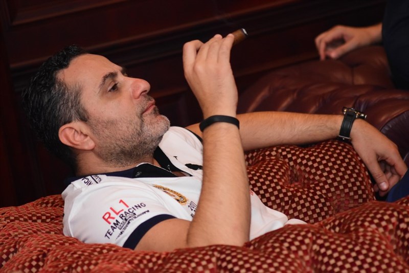 Smoky night at the Candles Lounge - Hilton Beirut Metropolitan Palace